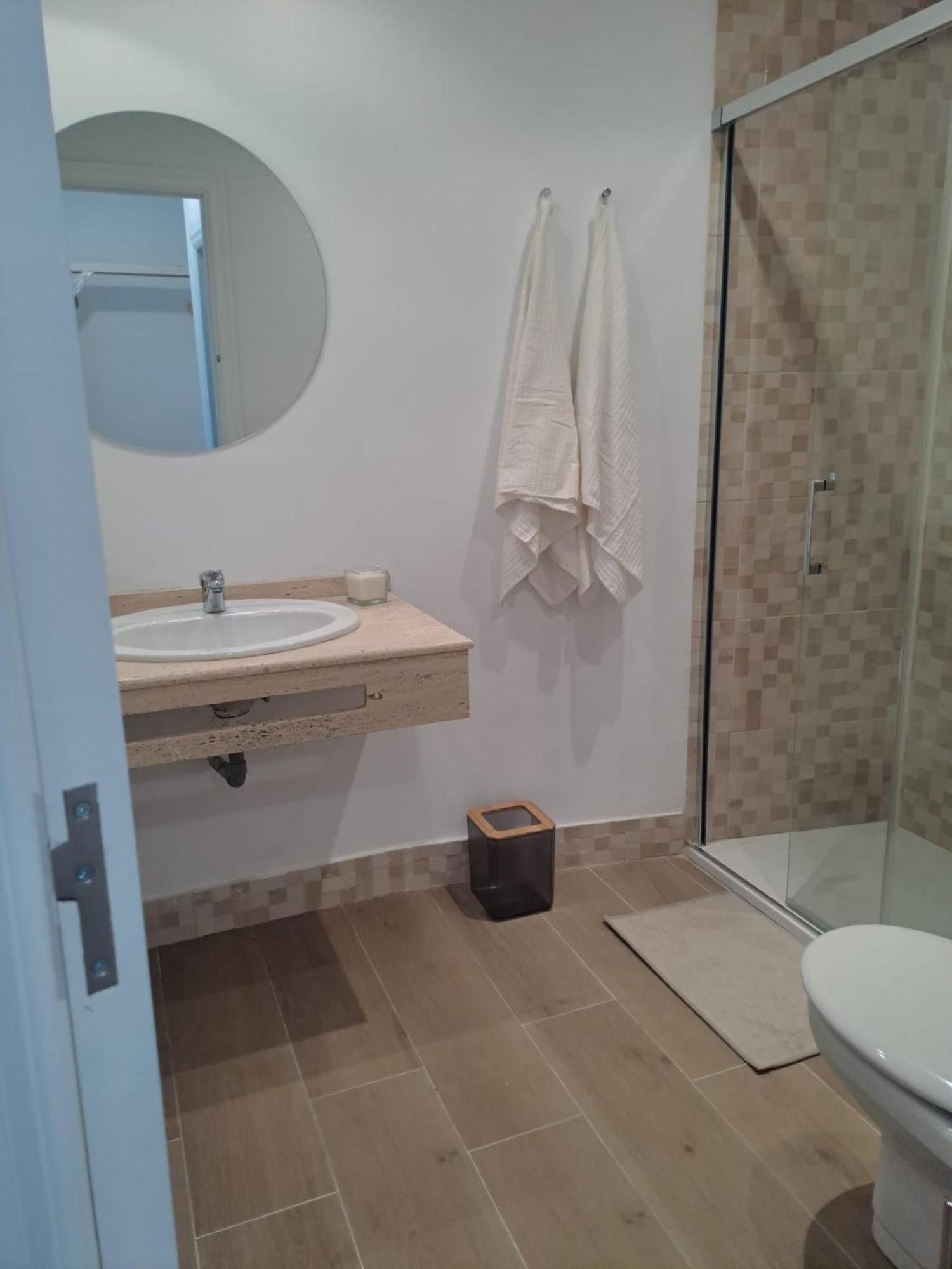 Apartamento Compartido Hab Privadas Playa De La Caleta Cadice Esterno foto