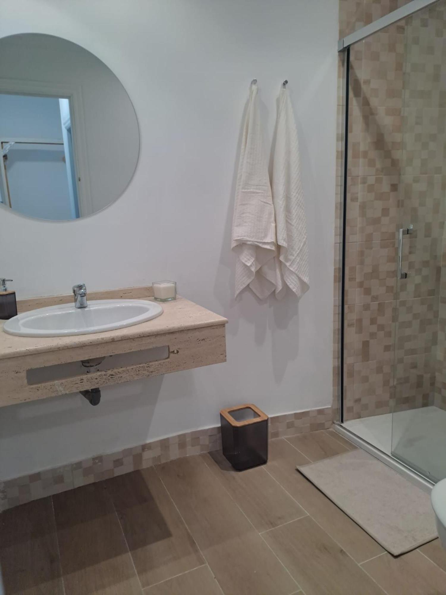 Apartamento Compartido Hab Privadas Playa De La Caleta Cadice Esterno foto
