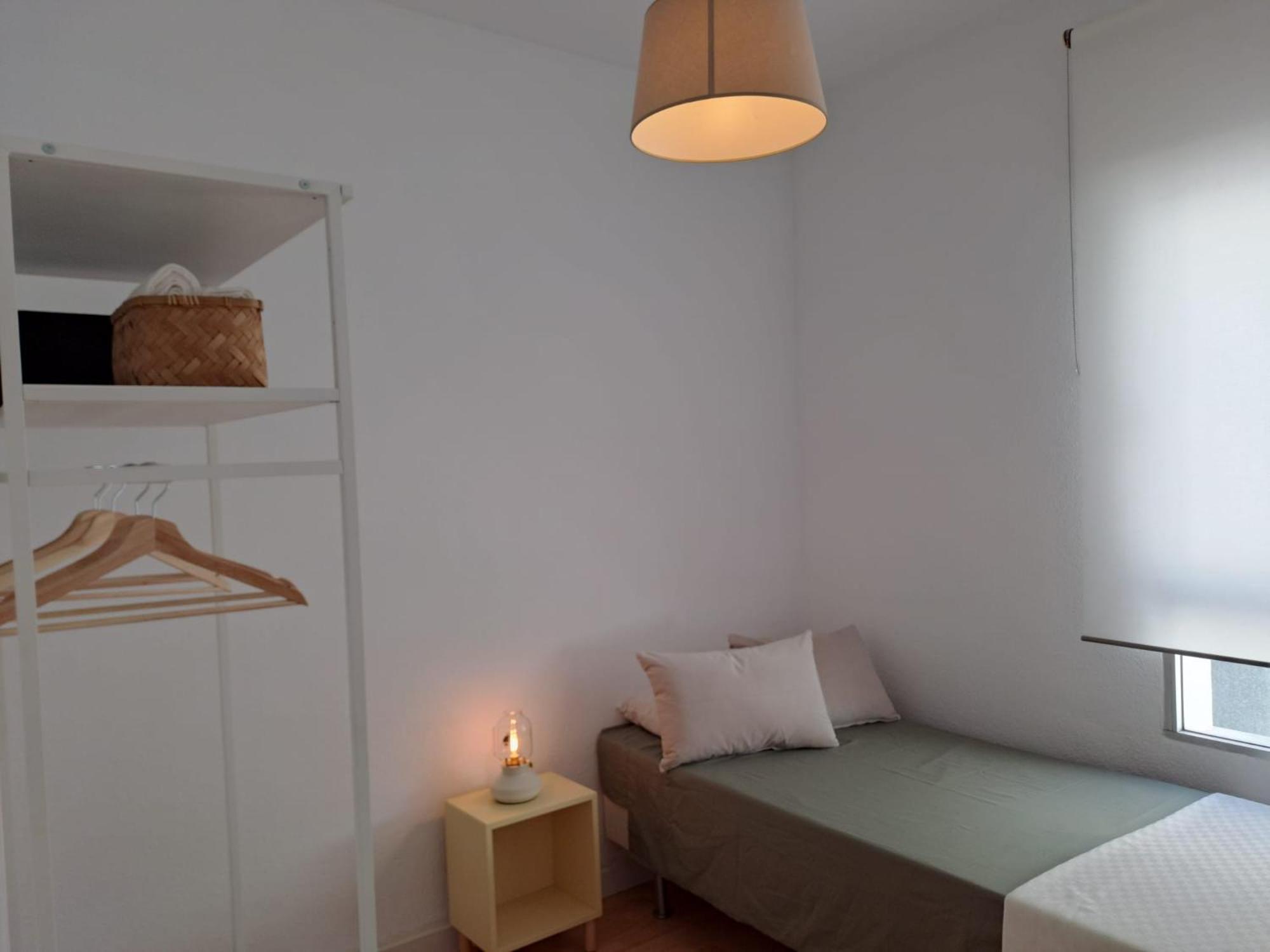 Apartamento Compartido Hab Privadas Playa De La Caleta Cadice Esterno foto